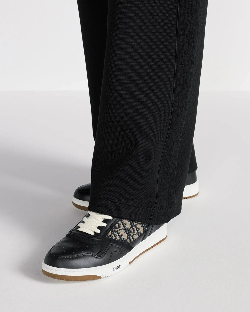 Dior B27 Uptown Men’s Black Calfskin Sneakers with Beige Oblique Jacquard