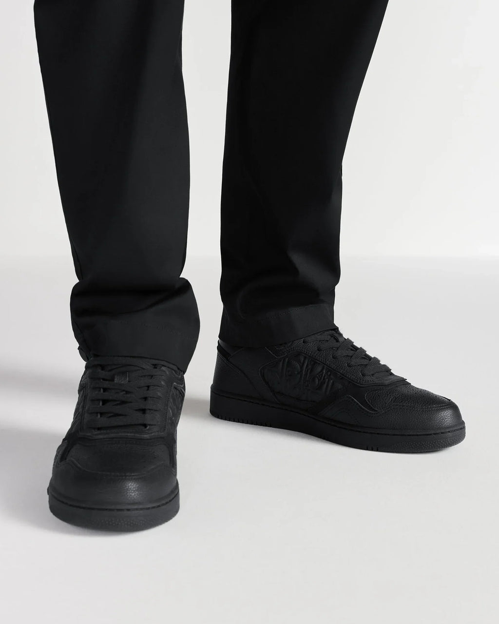Dior B27 Uptown Men’s Black Grained Calfskin Sneakers with Gravity Panels