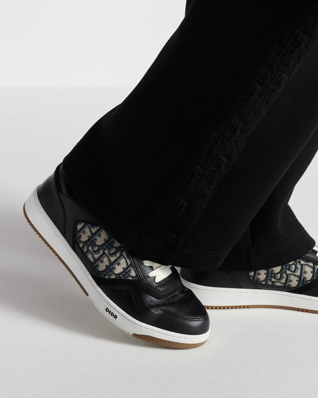 Dior B27 Uptown Men’s Black Calfskin Sneakers with Beige Oblique Jacquard