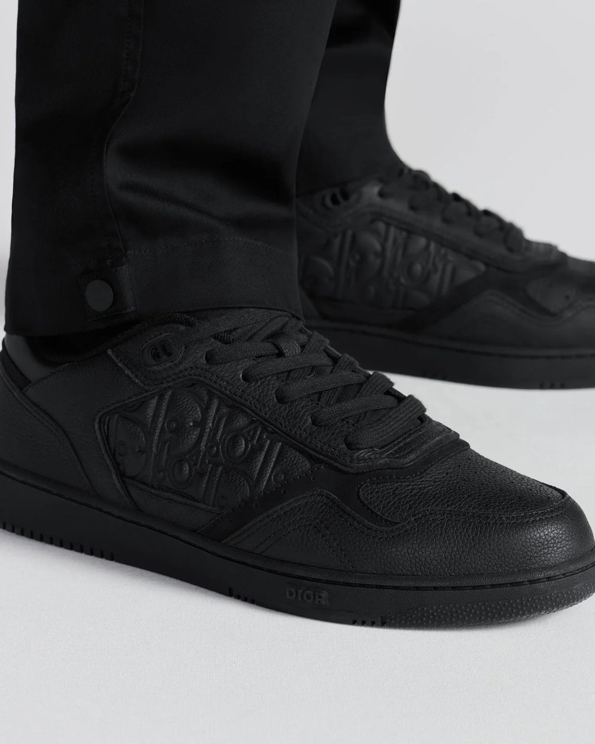 Dior B27 Uptown Men’s Black Grained Calfskin Sneakers with Gravity Panels