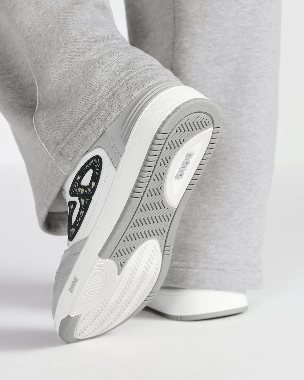 Dior B57 Series Grey‑White Calfskin Low‑Top Sneakers